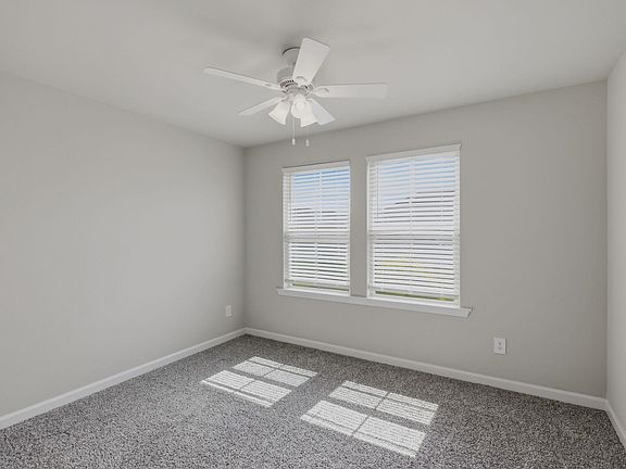 3rd image of 267 Dusky Ln