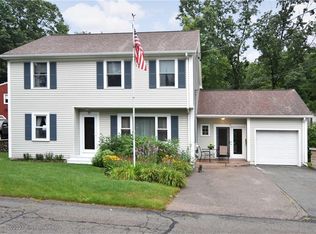 77 Urrico Ave, North Smithfield, RI 02896