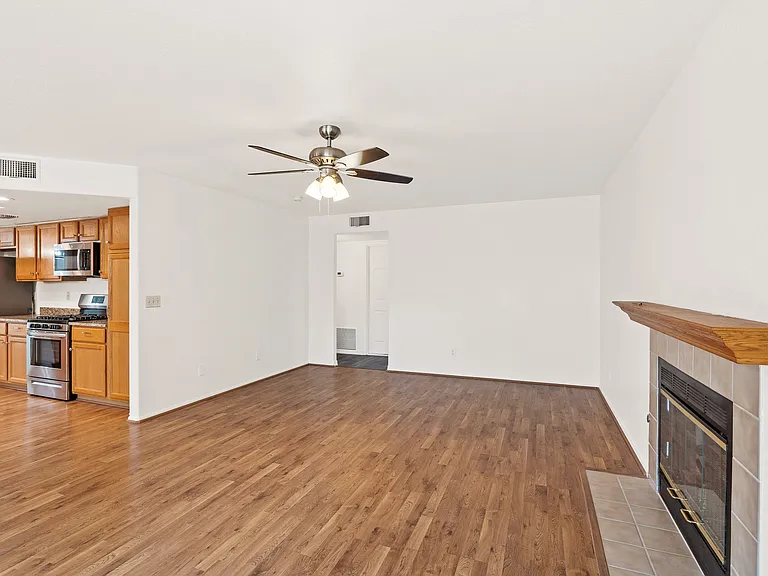 10357 N Mineral Spring Ln — Photo 8