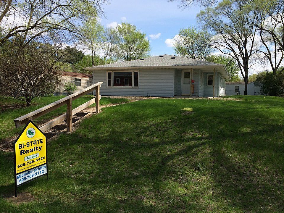1st image of 1714 Lakeshore Dr