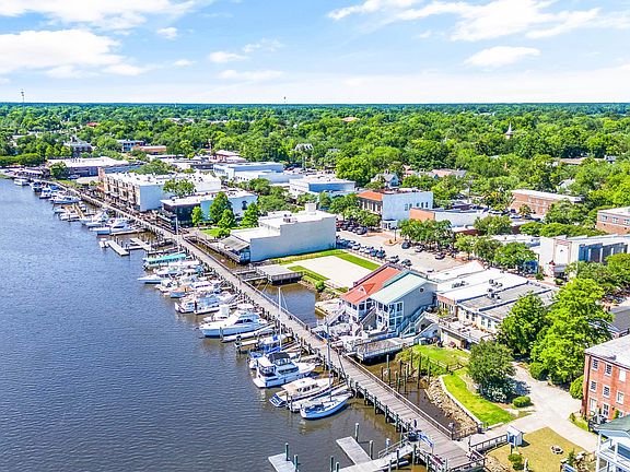 5th image of 310 King St.