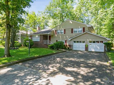 1104 Lynwood Ave, New Milford, NJ, 07646