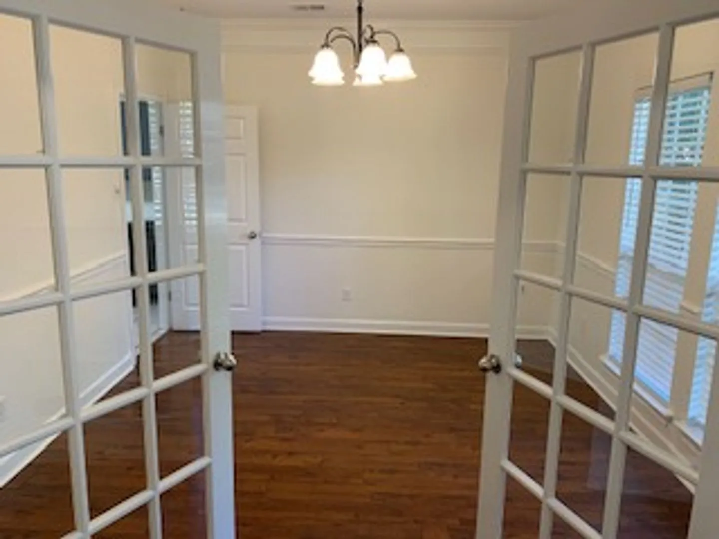 5/3 Brick Home in Savannah Trace — Photo 4