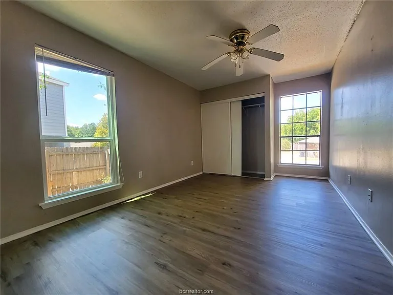 1020 Autumn Cir #A — Photo 2
