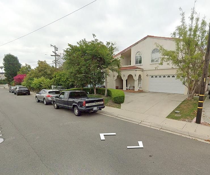1st image of 3214 1/2 Cricklewood St