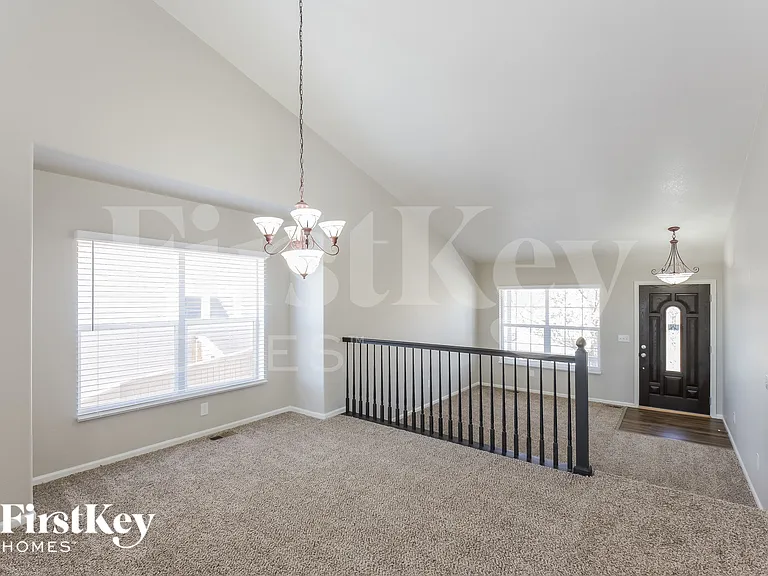 15882 E 107th Ave — Photo 4