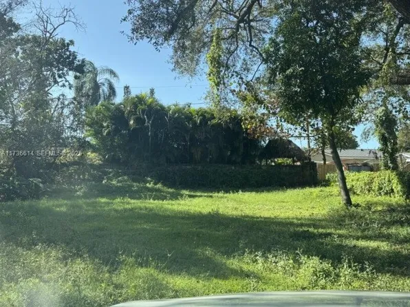 SW 45th St, Dania, FL 33004
