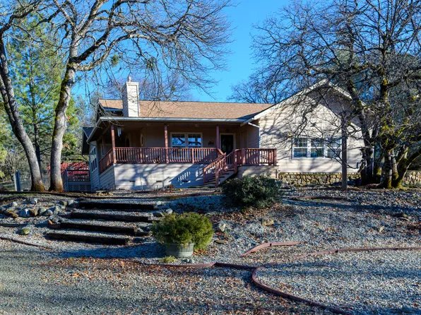 31 Grandview Dr, Weaverville, CA 96093