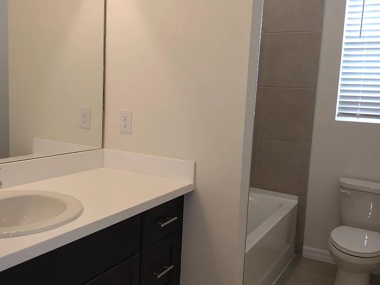 816 Friendship Cir — Photo 9