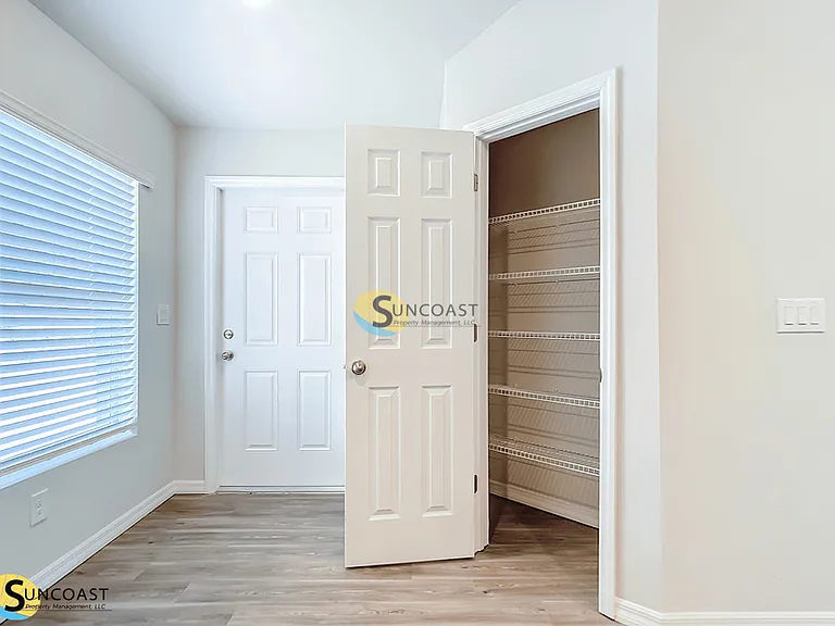 27078 Adams St — Photo 10