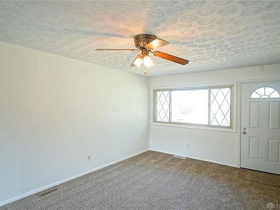 5th image of 680 Granville Pl