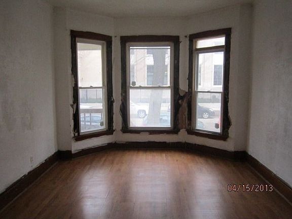 4th image of 6112 S Winchester Ave