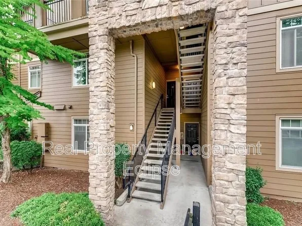 18930 Bothell Everett Hwy, Bothell, WA