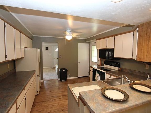 4th image of 4615 Home St
