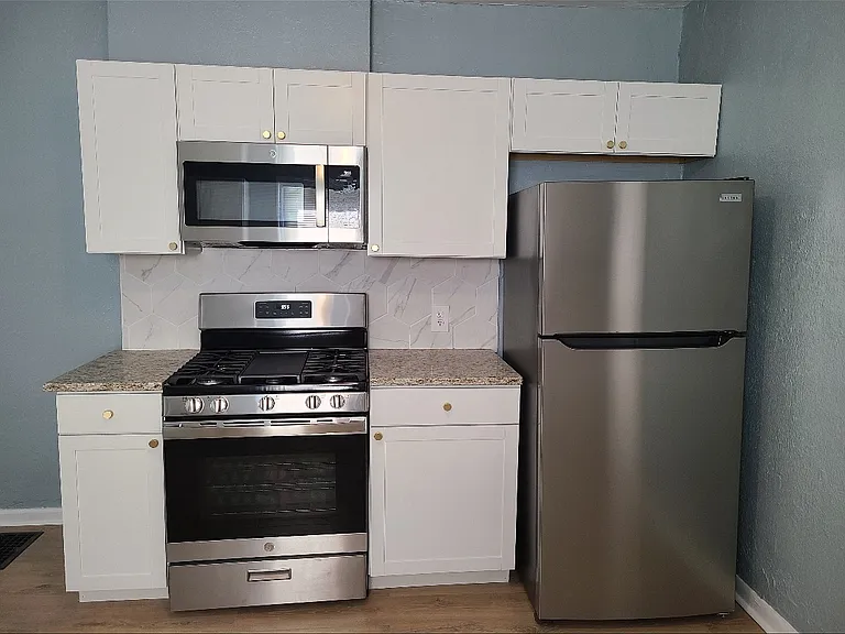 274 E Hinman Ave — Photo 23