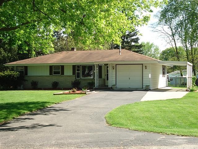 1619 Hackberry Lane