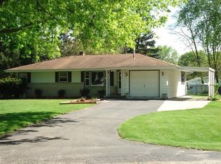 1619 Hackberry Ln, Machesney Park, IL 61115