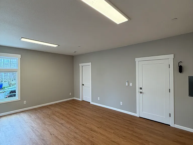 2367 NW Kearney St #4 — Photo 5