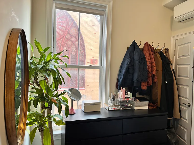 1902 Washington St #5B — Photo 4