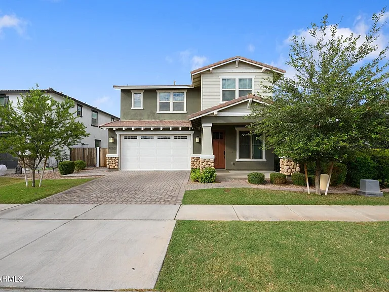 4374 E Mesquite St — Photo 1