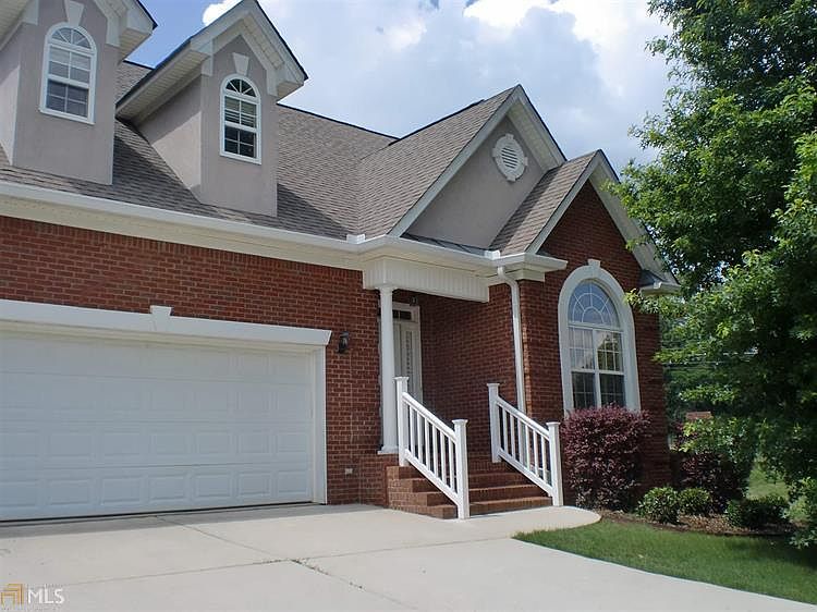 2nd image of 2084 Spivey Village Trce