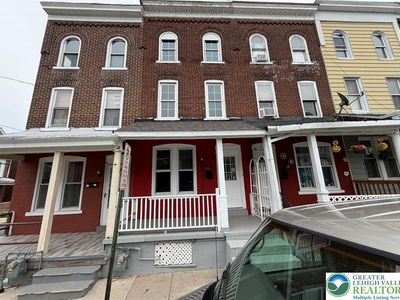 8235 N Penn St, Allentown, PA, 18102