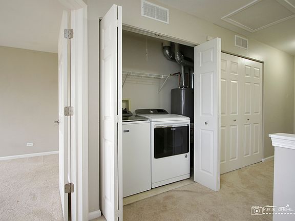3rd image of 3152 Falling Waters Ln