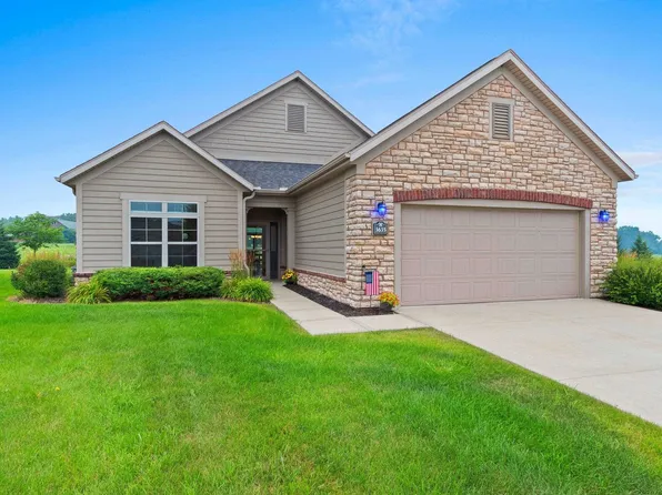 3635 Woods Edge Way, De Pere, WI 54115