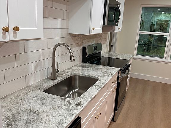 3rd image of 12017 Royal Fern Ln