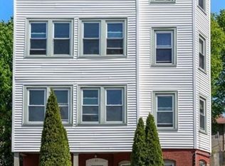 31 Chrome St APT 3, Worcester, MA 01604