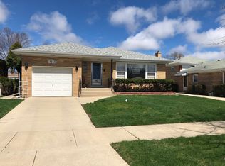 7044 W Kedzie St, Niles, IL 60714