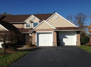 36 Bramble Ct, Hamburg, NJ 07419