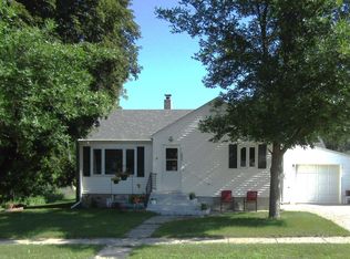 231 E Sorenson Ave, Appleton, MN 56208