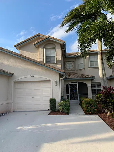 10667 Lake Shore Dr Photo 1