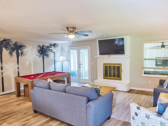 3rd image of 3517 Seafoam Ln