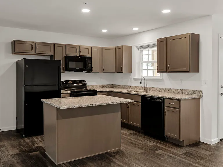 Towns Edge Apartments — Photo 45