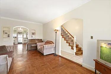 Sold by Citi Habitats