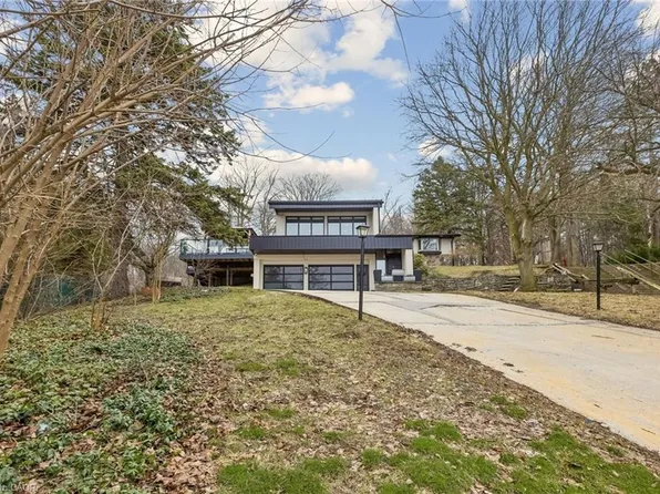 3 Chicopee Ter, Kitchener, ON N2A 1T2