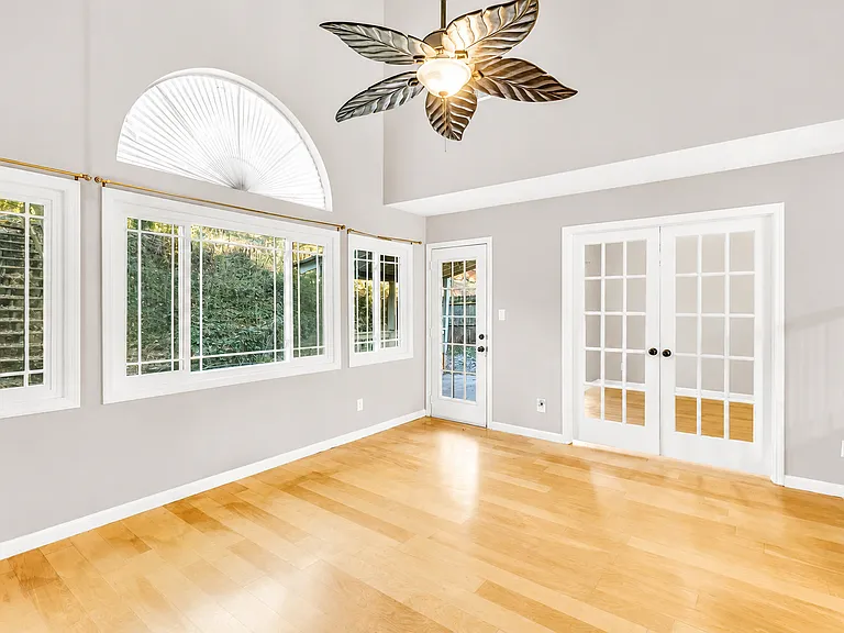 1264 Watercrest Cir — Photo 3
