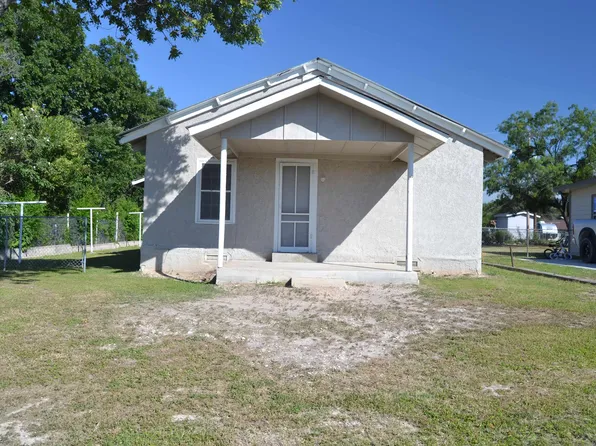 611 E Garza St, Del Rio, TX 78840