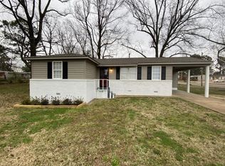 236 E Holmes Rd, Memphis, TN 38109