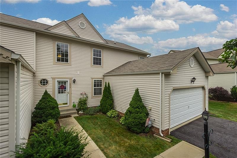 1st image of 808 Sunset Cir