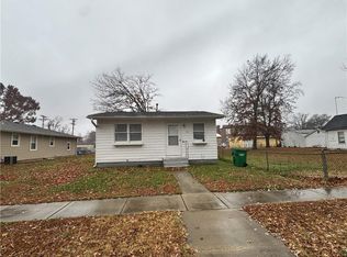 321 E 7th St, Adrian, MO 64720