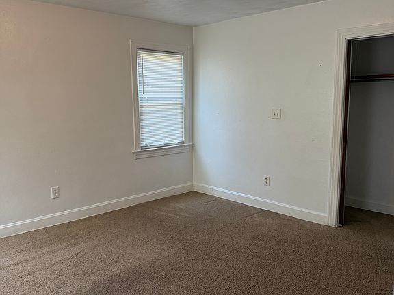 5th image of 348 Virginian Dr Unit A