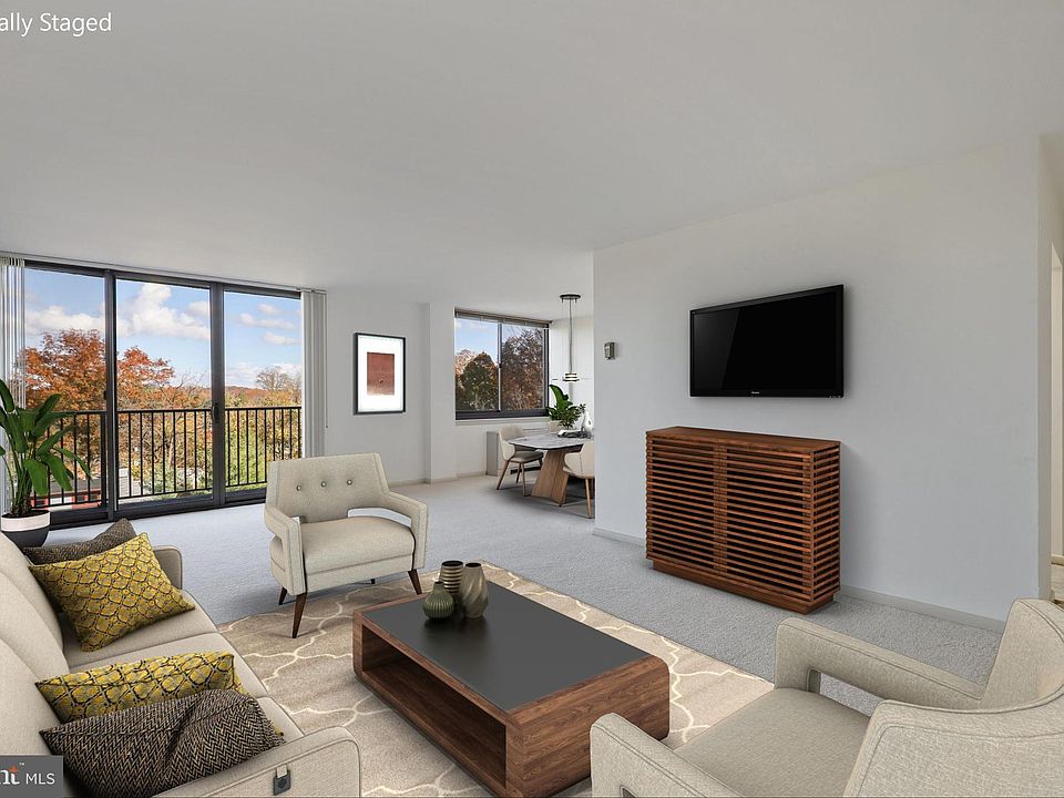 1st image of 600 Roosevelt Blvd APT 406