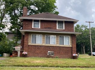 2486 Elmwood St, Cuyahoga Falls, OH 44221