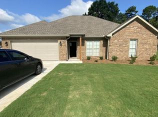402 Ford Rd, Muscle Shoals, AL 35661