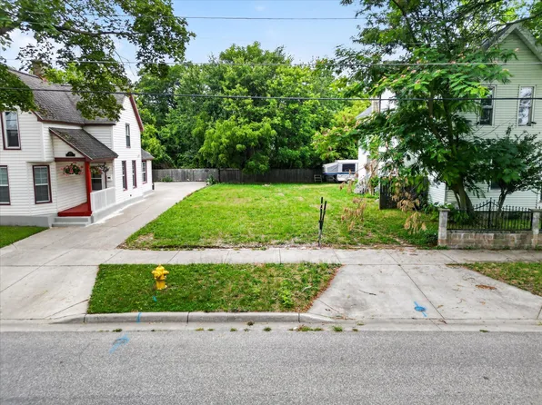 851 Oakland Ave SW, Grand Rapids, MI 49503