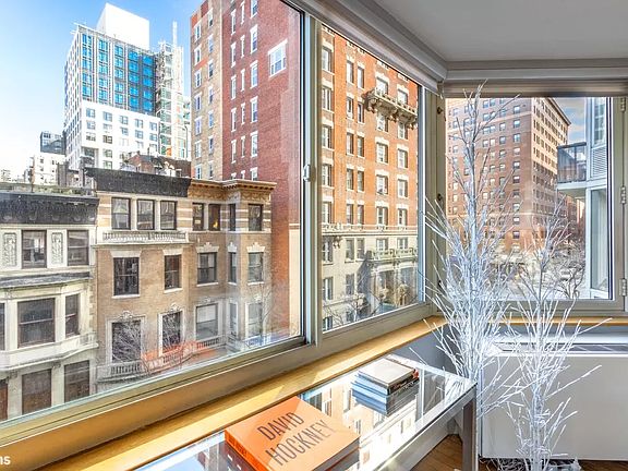 2nd image of 250 W 90th St APT 5A