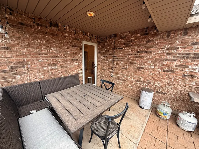 1109 Wagon Way — Photo 8